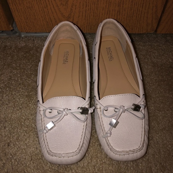 mk sutton moccasin
